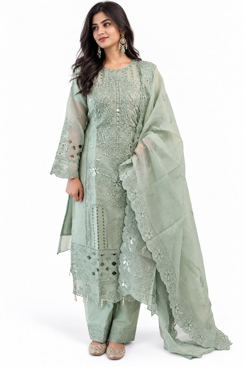 Mariya Mahtaab Luxury Pret Suit